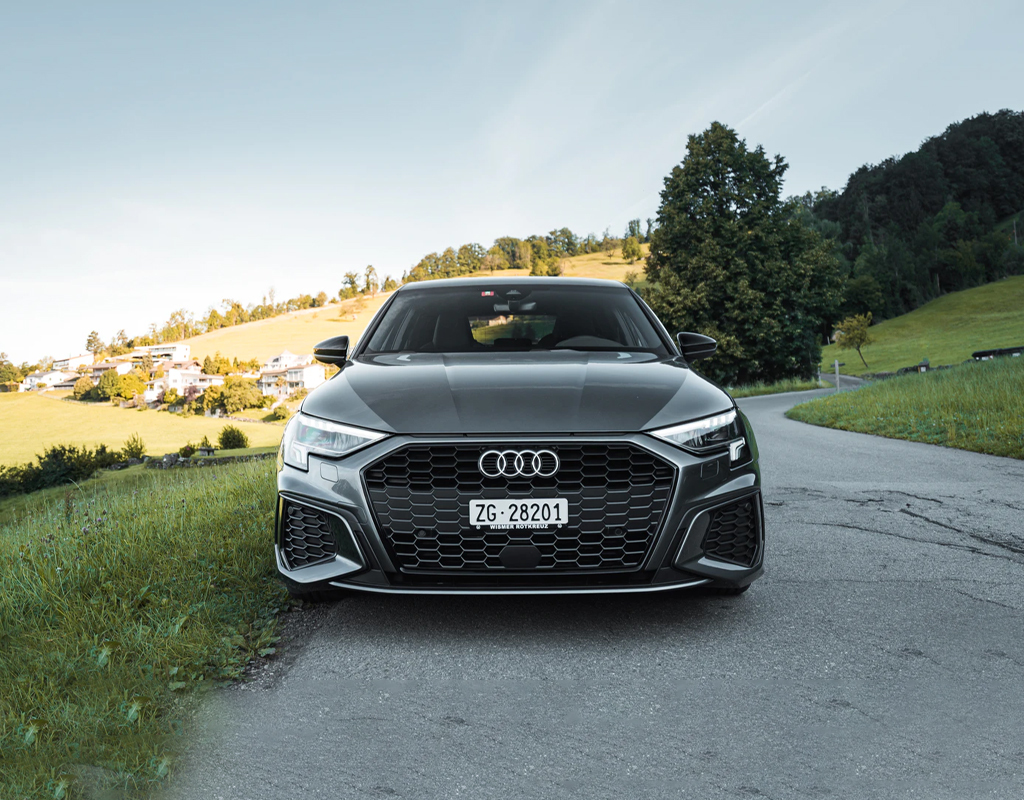 Audi A8 4 portas sedan silver